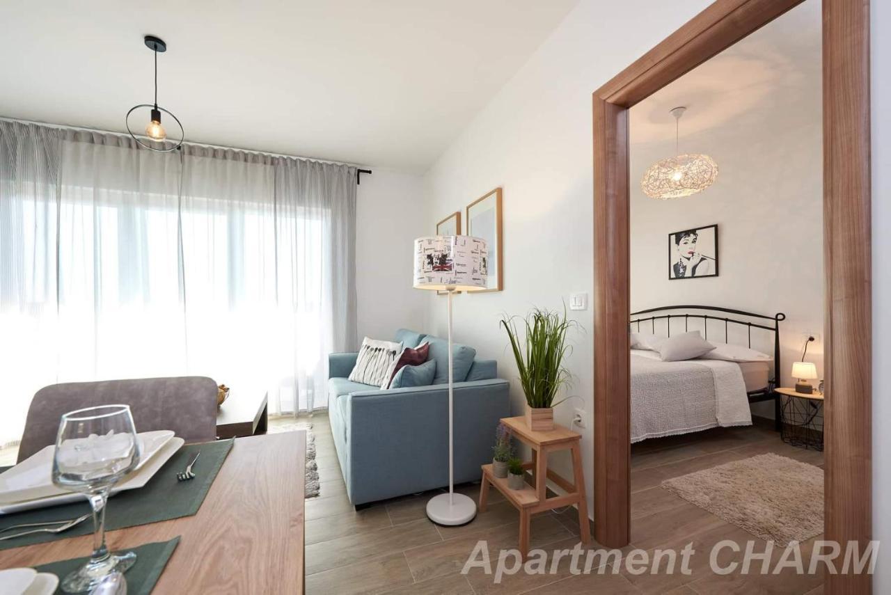 Luxury Apartment Charm With Pool تروغير المظهر الخارجي الصورة
